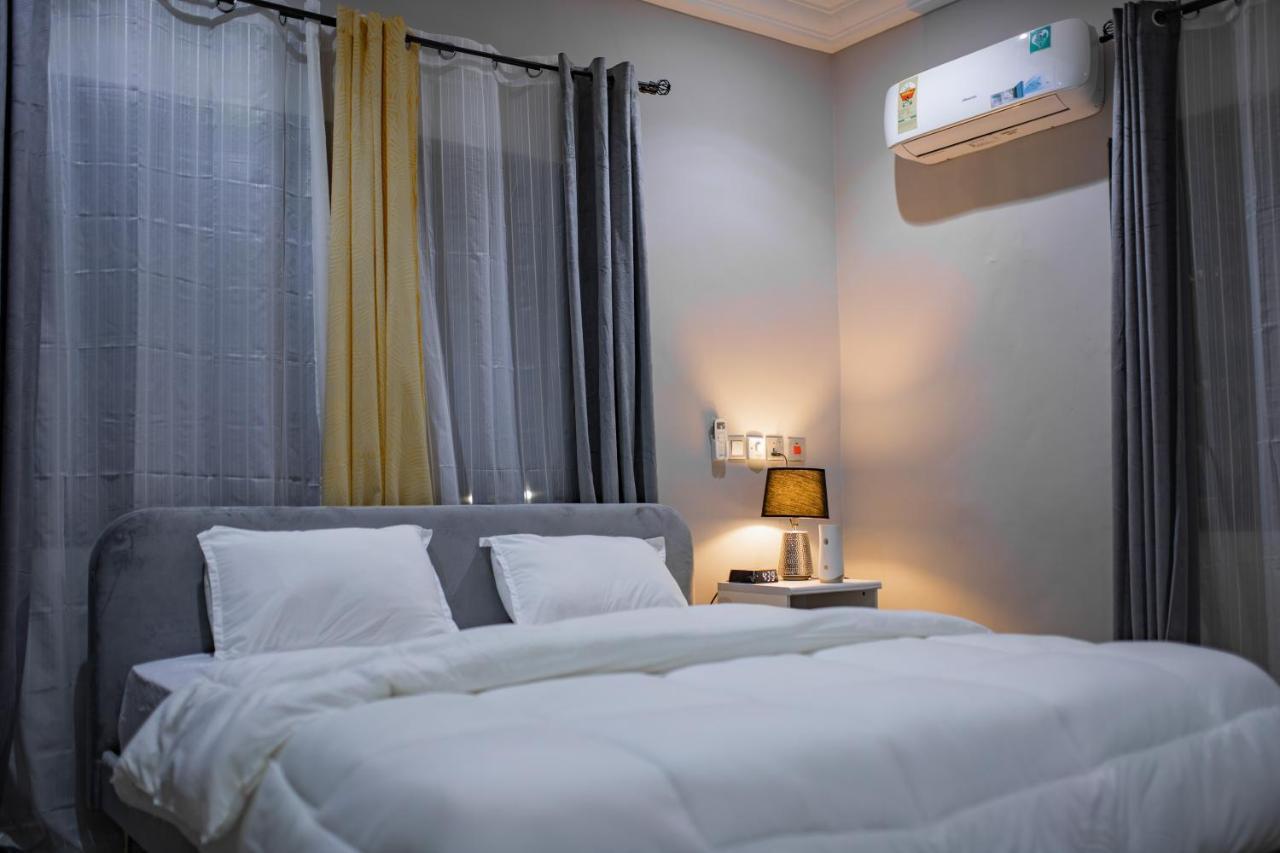 Cloud9 Apartments Аккра Экстерьер фото
